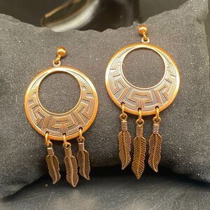 Ladies southwestern Native American copper post style earrings